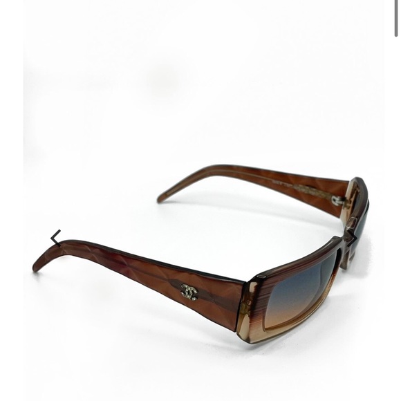 Vintage 90s Chanel sunglasses trendy - Picture 1 of 5